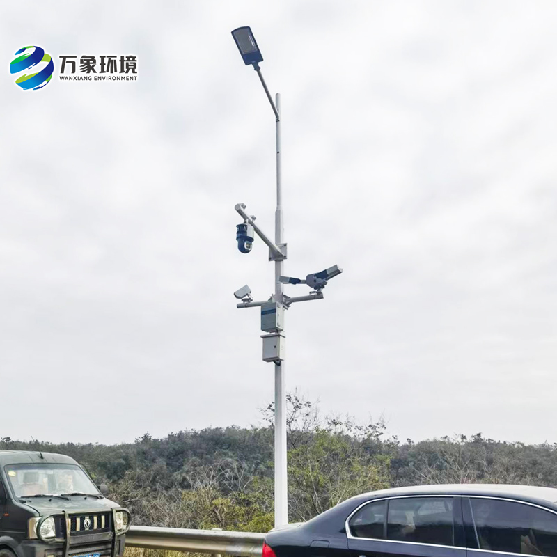 ??團(tuán)霧預(yù)警監(jiān)測(cè)系統(tǒng)是一款高速公路能見度監(jiān)測(cè)儀器